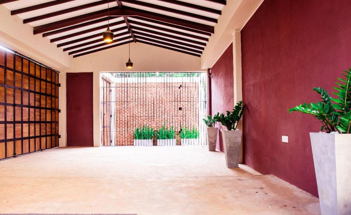 Roshara Nalla Giriulla Exterior photo