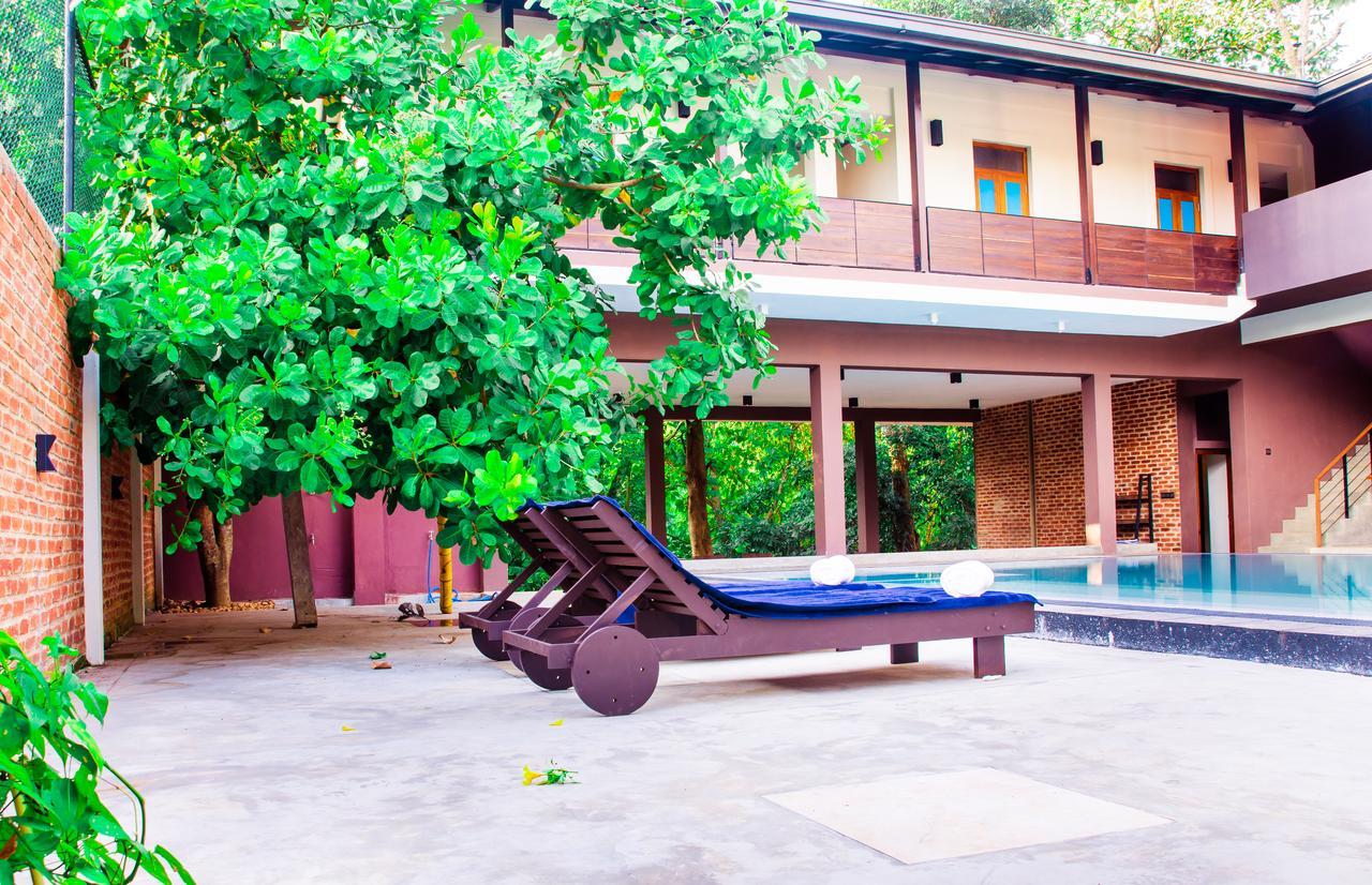 Roshara Nalla Giriulla Exterior photo